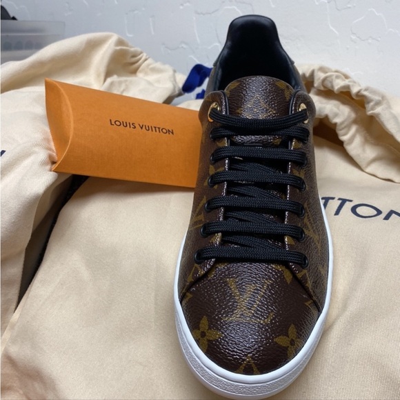 Luis Vuitton Frontrow sneakers - Picture 2 of 11